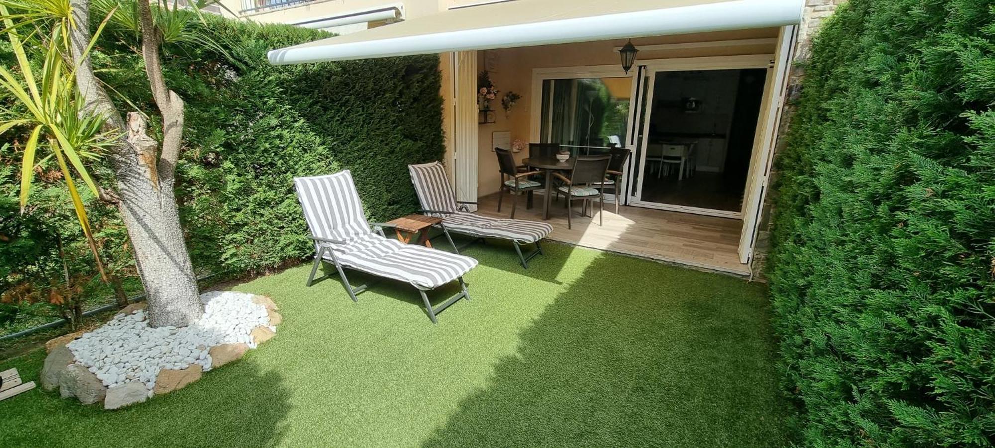 דירות ס'אגארו Vidabrava Sagaro Garden, Jardin Privado, Piscina, 150 M Playa מראה חיצוני תמונה