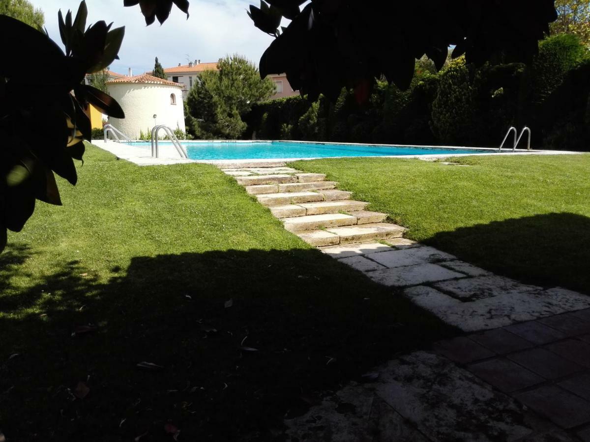 דירות ס'אגארו Vidabrava Sagaro Garden, Jardin Privado, Piscina, 150 M Playa מראה חיצוני תמונה